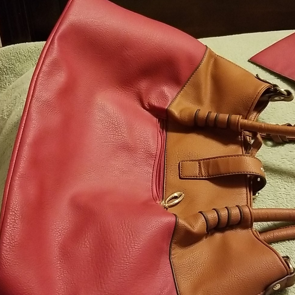 Purse - Picture 3 of 4
